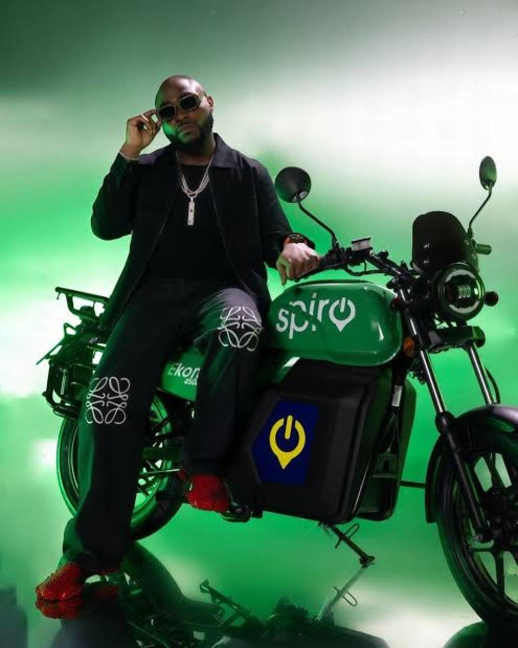 DAVIDO MEETS ELECTRIC MOBILITY: SPIRO UNVEILS THE DAVIDO BIKE AND M1 V3 INUGANDA